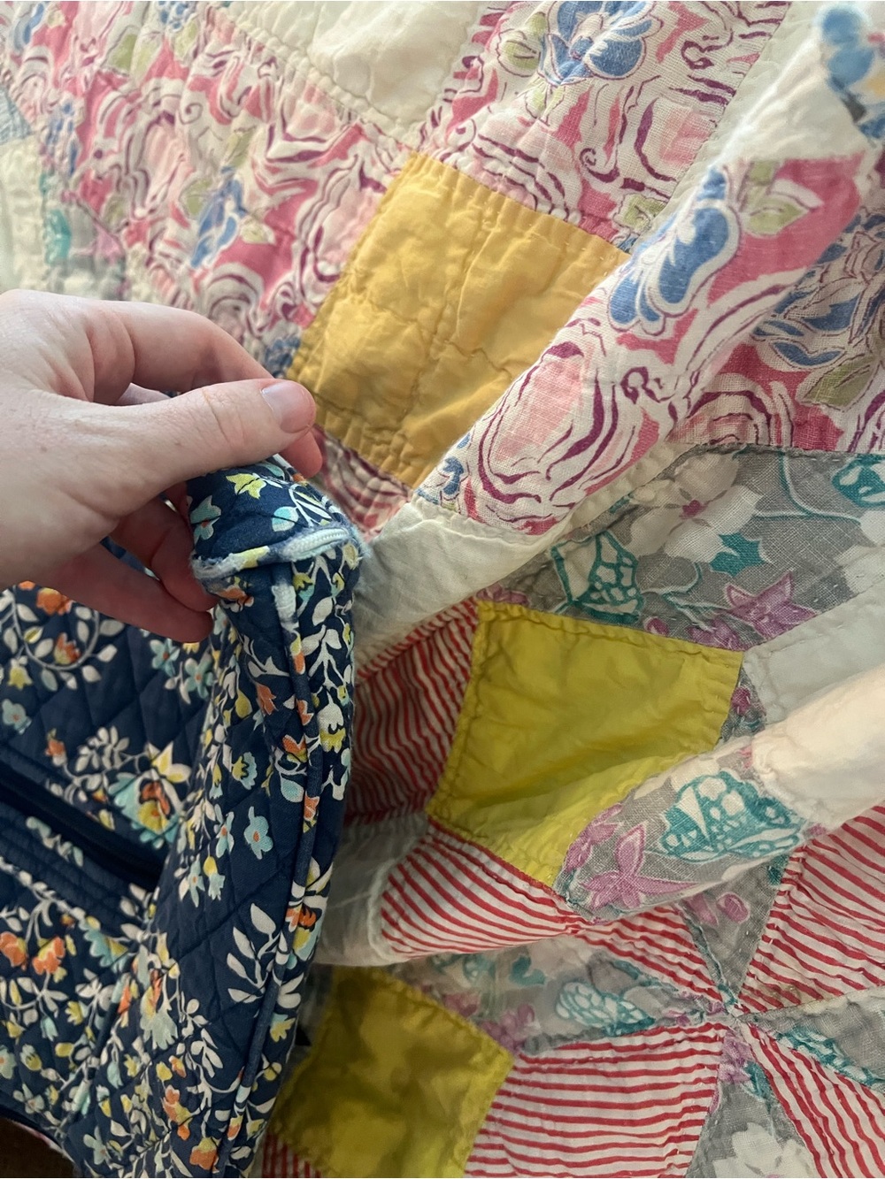 3 vintage Vera Bradley Floral Quilted Crossbody Trio of Patterned Pouches - Picture 11 of 14